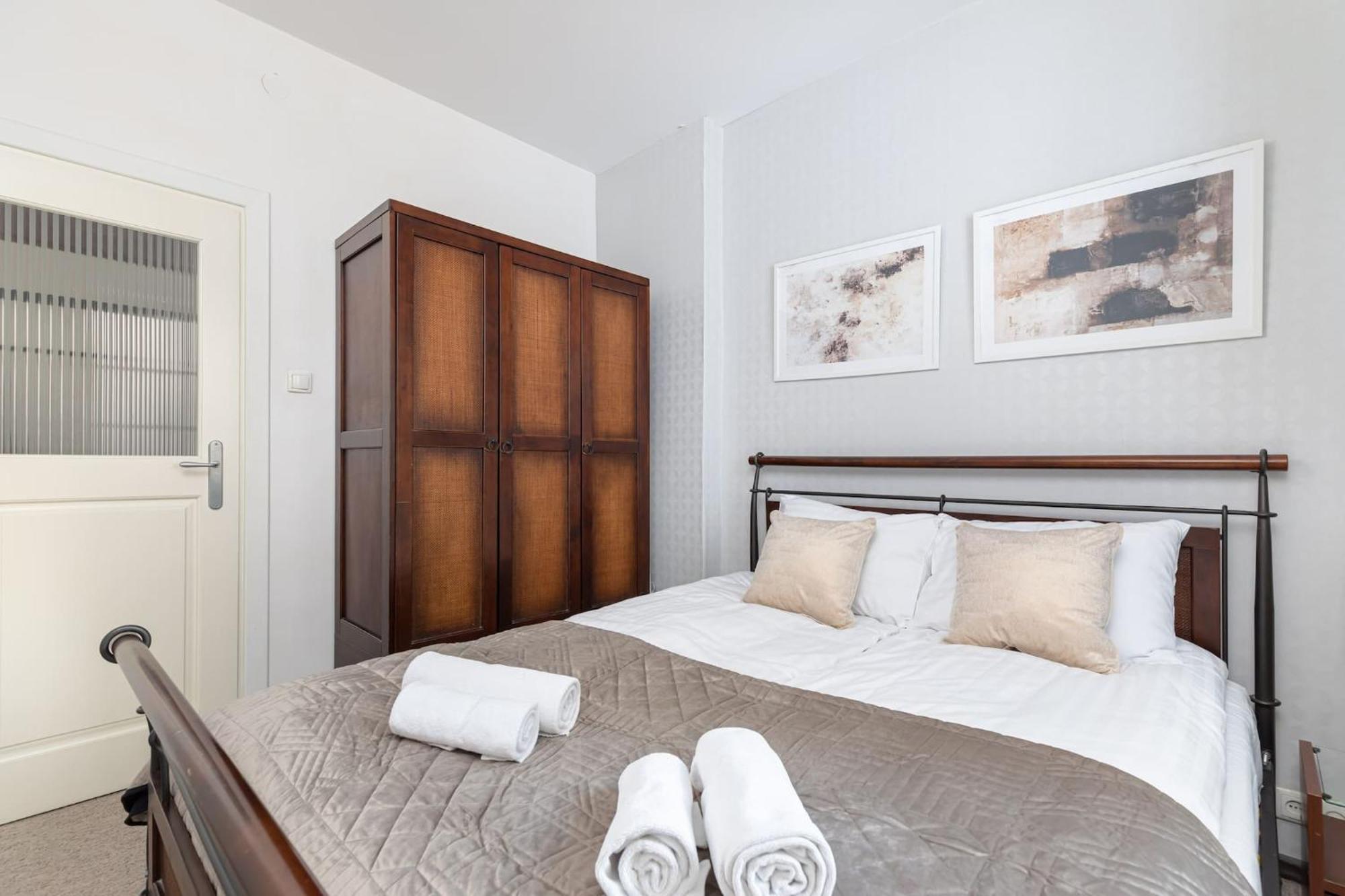 Fashioned Apartment Rycerska By Noclegi Renters วอร์ซอ ภายนอก รูปภาพ